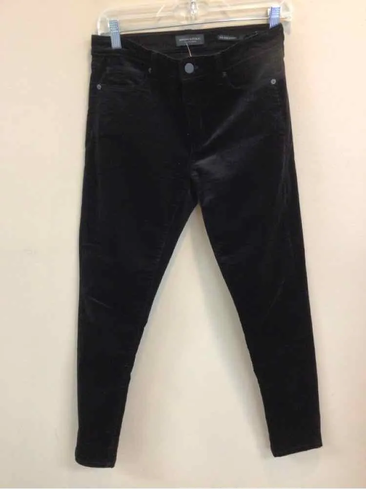 BANANA REPUBLIC SIZE 27 Ladies PANTS