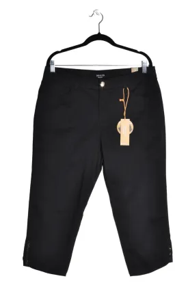 DKR & CO. Women Capri Pants Regular fit in Black - 10