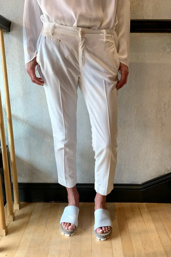 Jacqueline Capri Pants - Chalk White