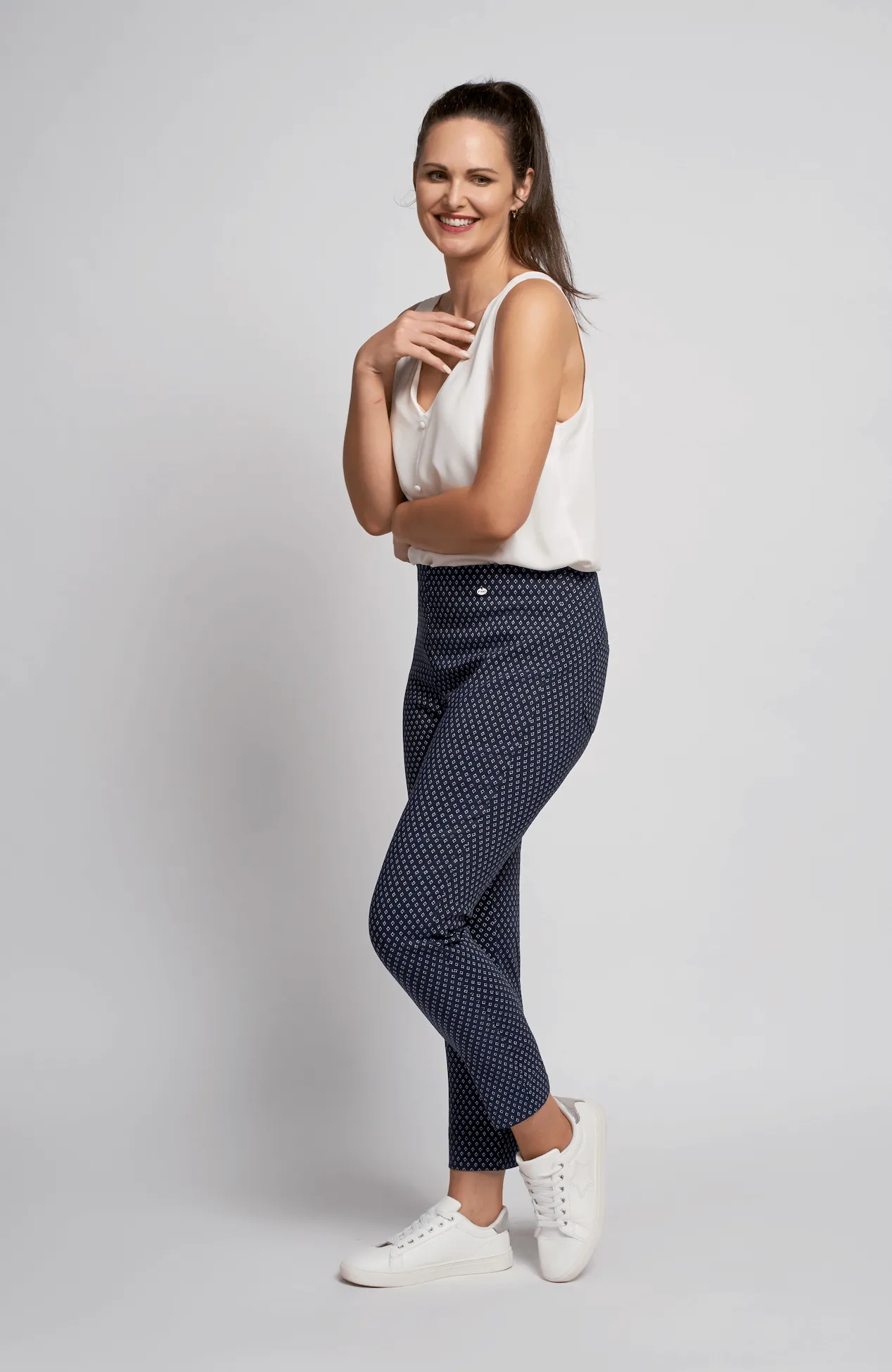 Pinns - Slim Leg Bengaline Ankle Grazer with back slit