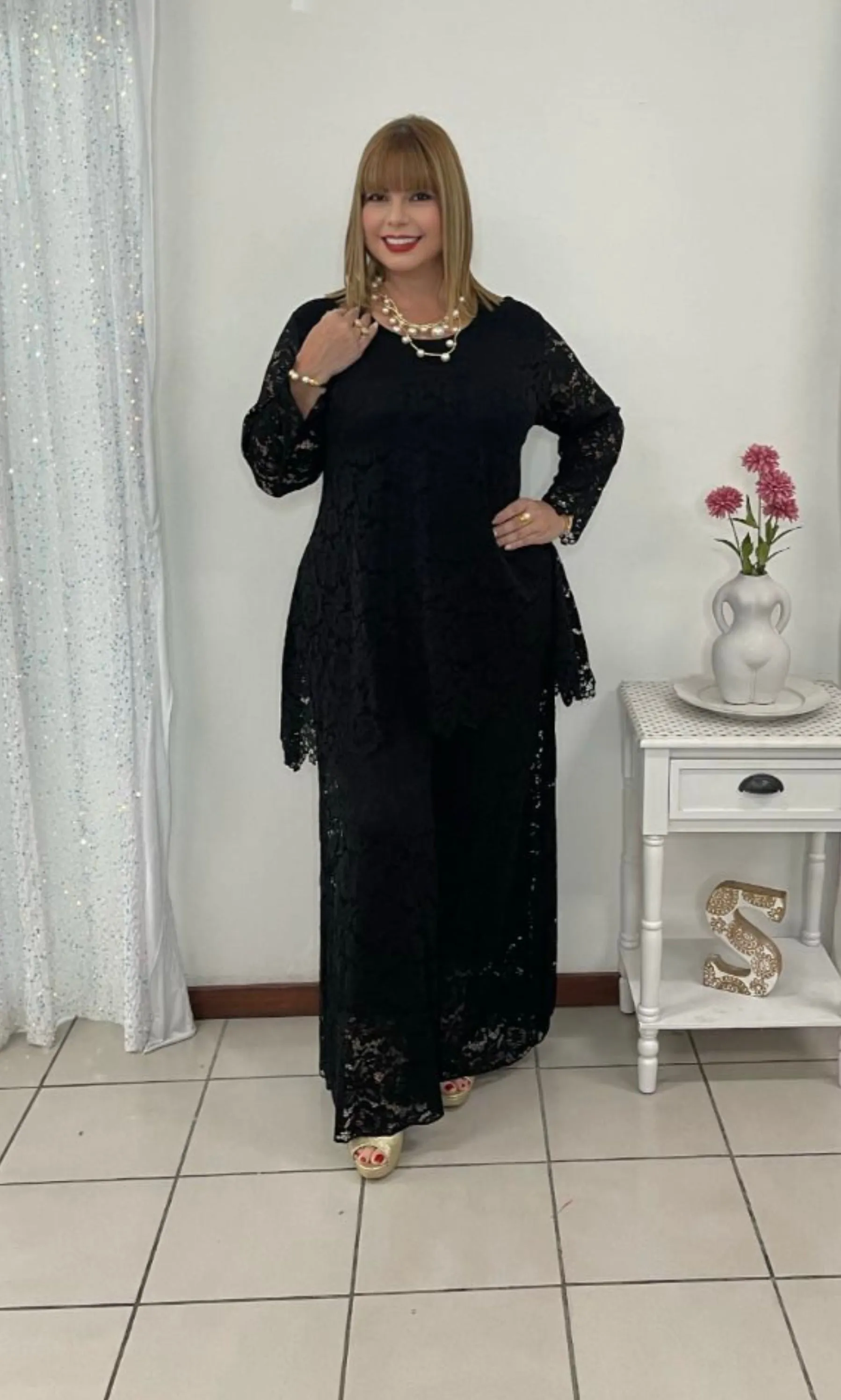 Plus Set Lace Negro By; Italy